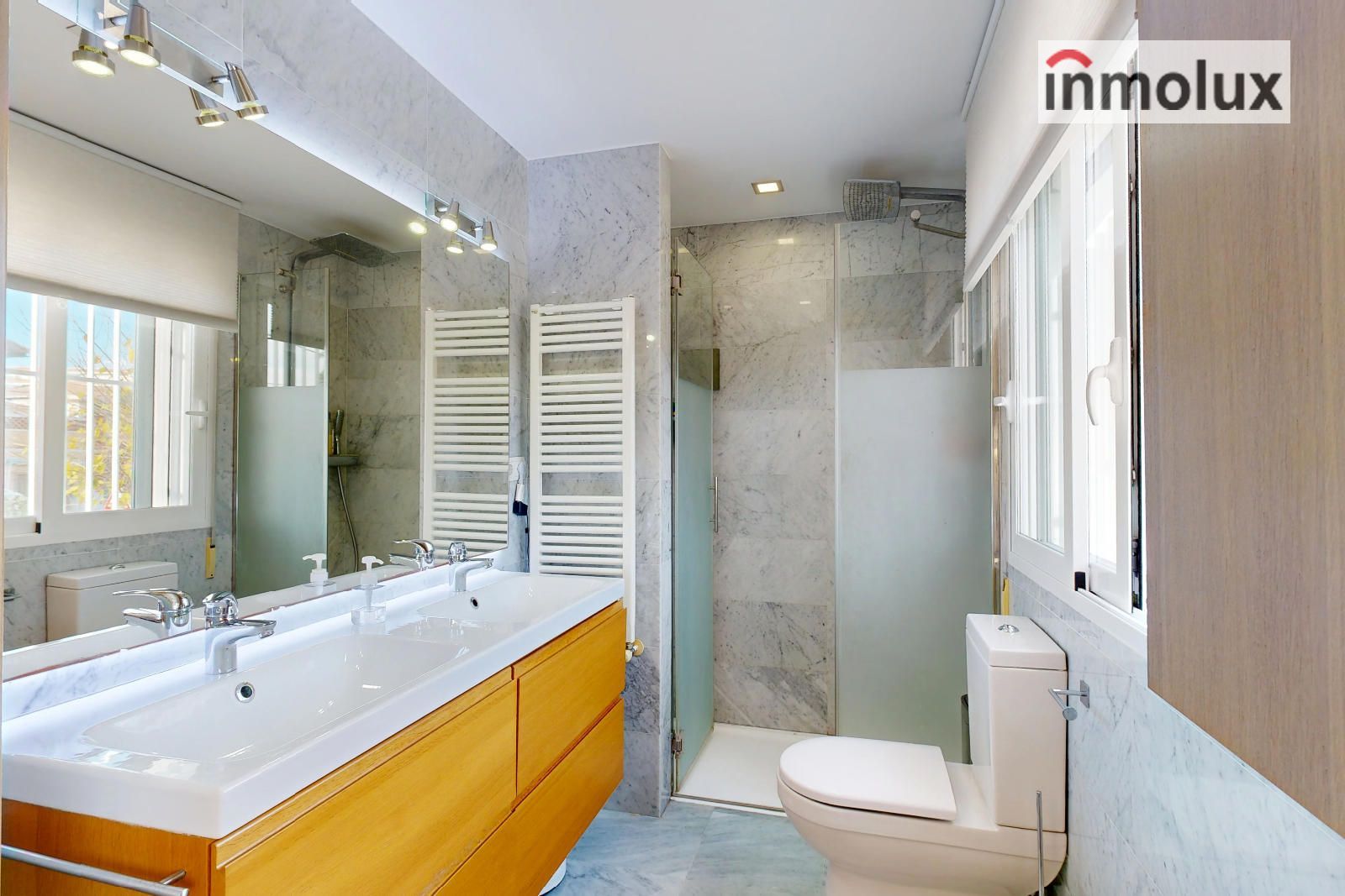BAÑO 2 EN SUITE