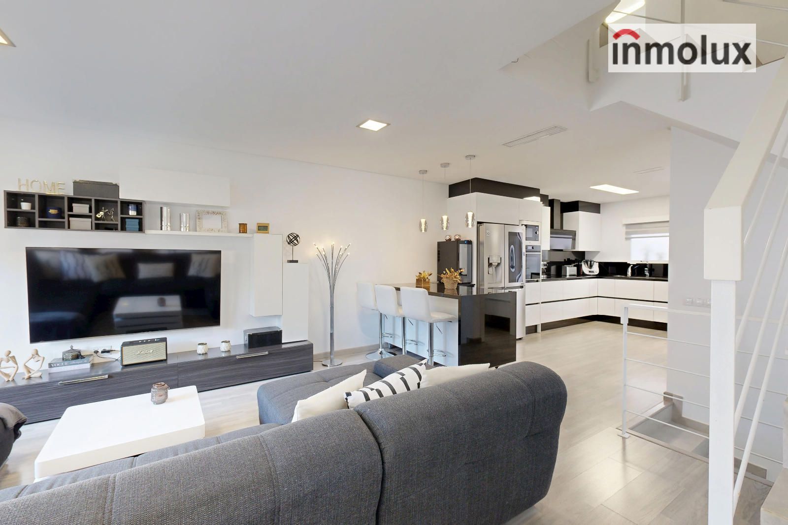 SALÓN – COCINA SALÓN - COCINA