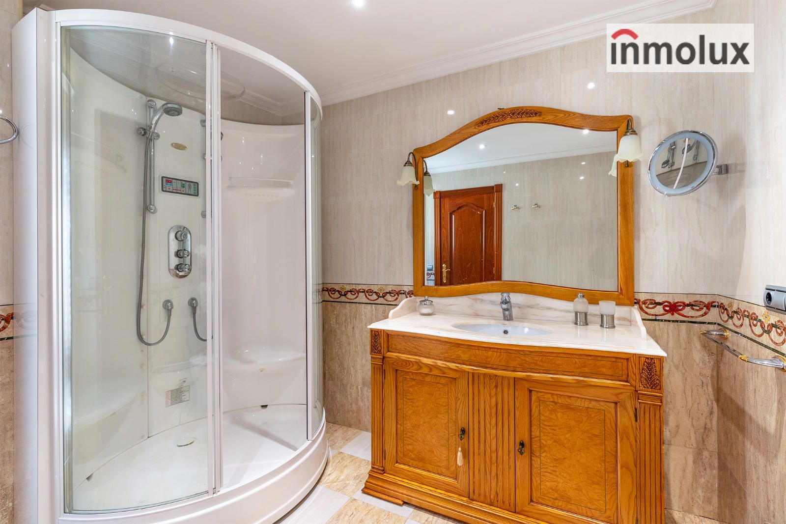 BAÑO EN SUITE