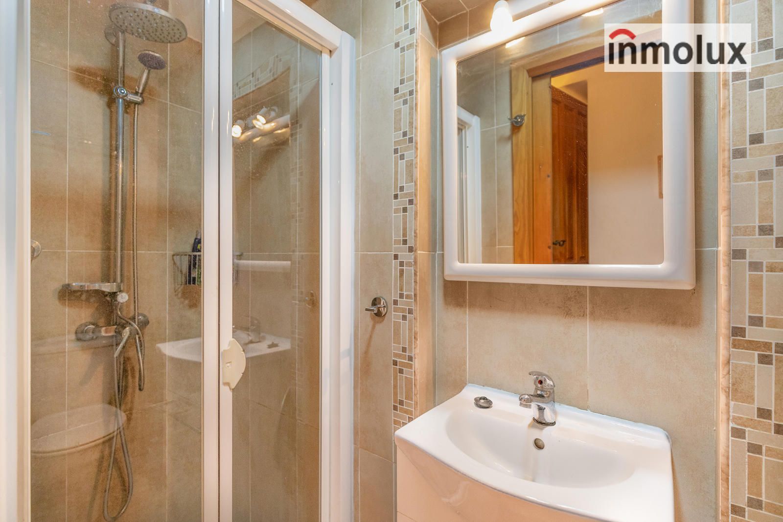BAÑO 1