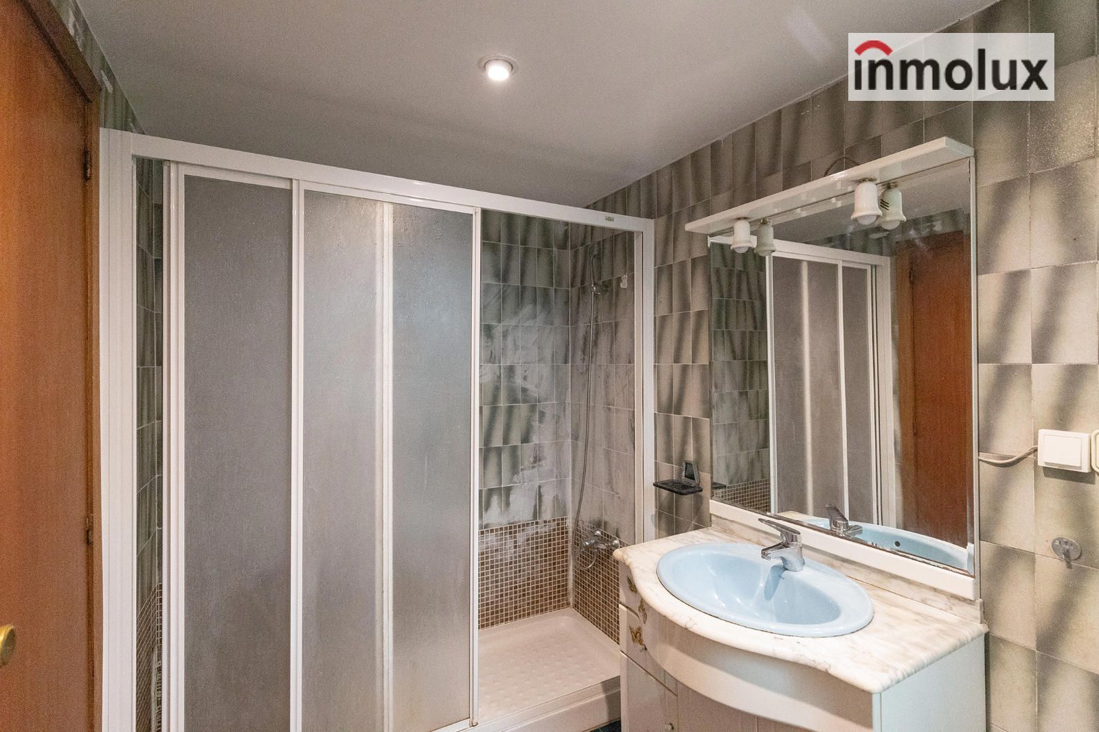 BAÑO 1 BAÑO 1
