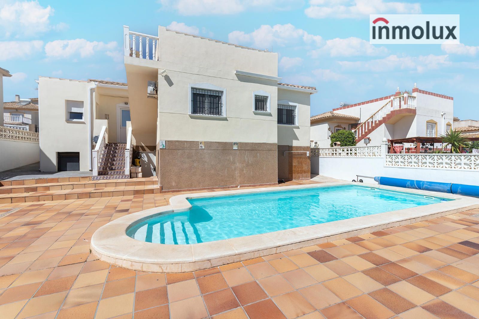 PISCINA PISCINA